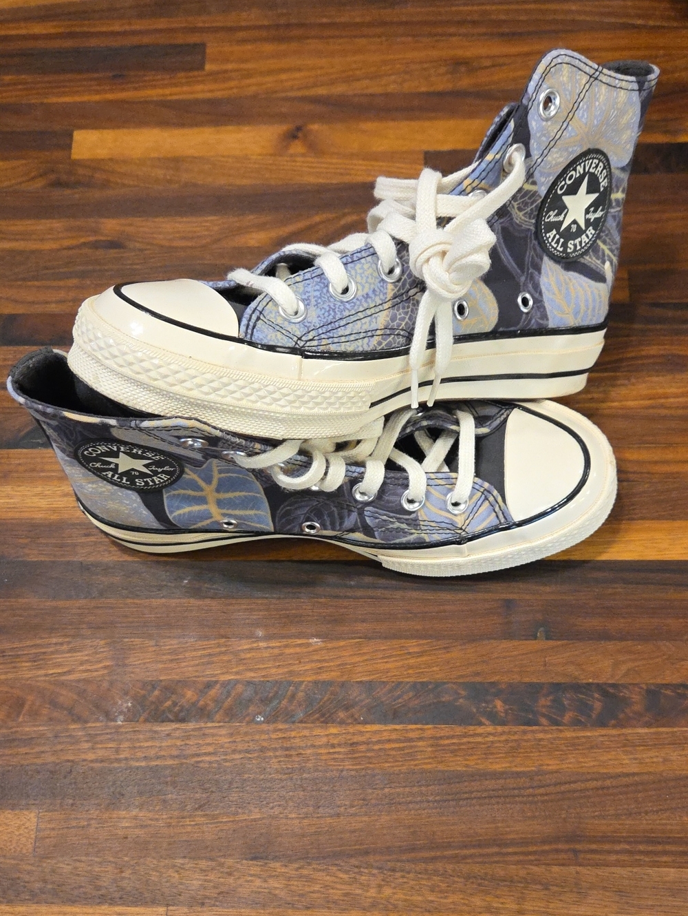 Converse High Top Sneakers "Tropical Floral"